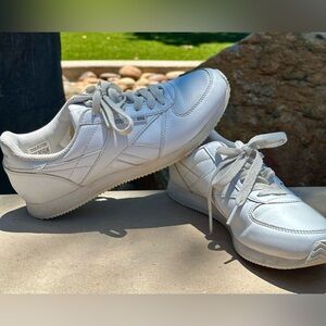 White Classic Leather Women's Shoes 6.5-7